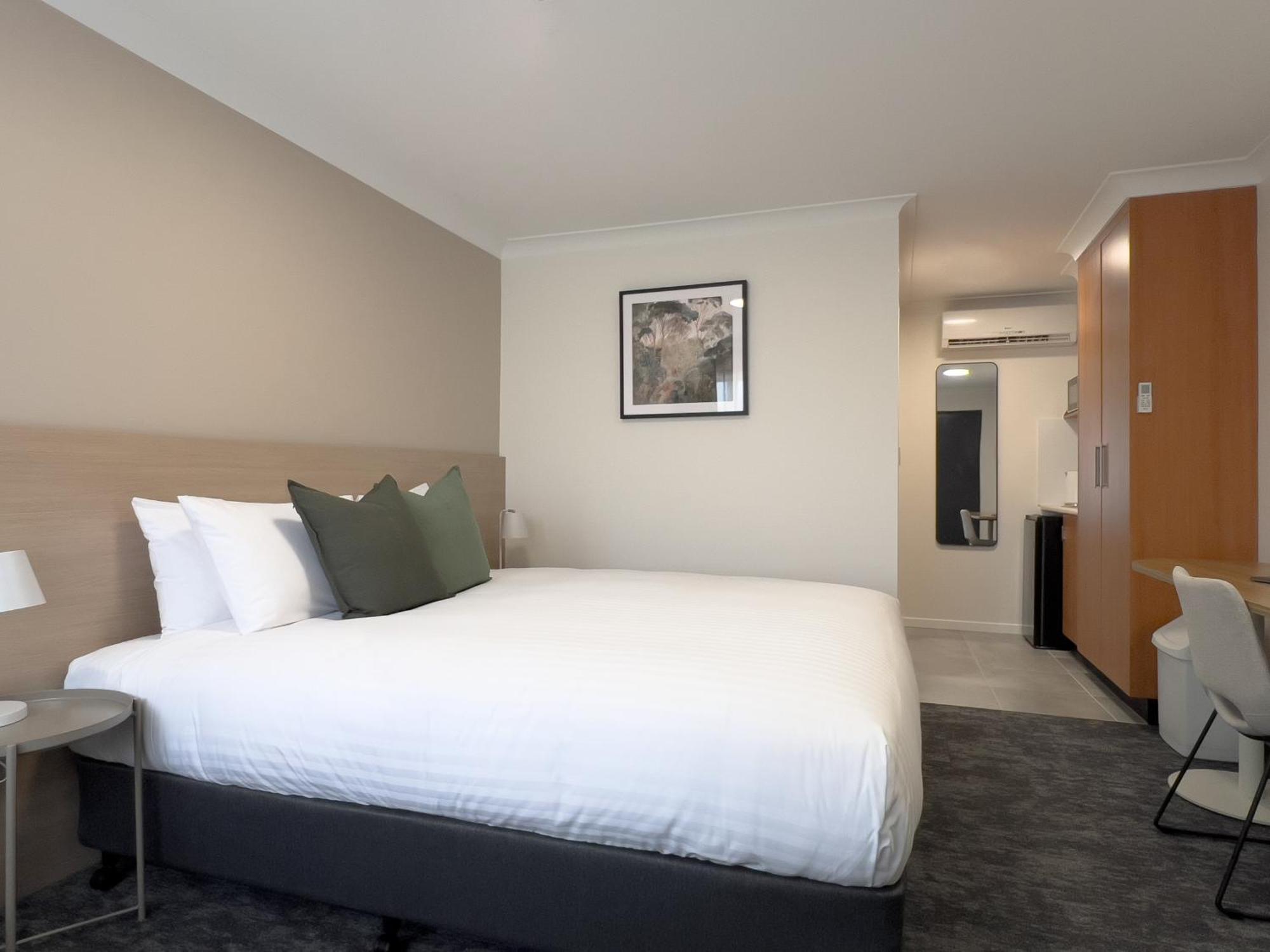 The Phoenix Artesian Spa Resort And Accommodation Moree Exterior photo