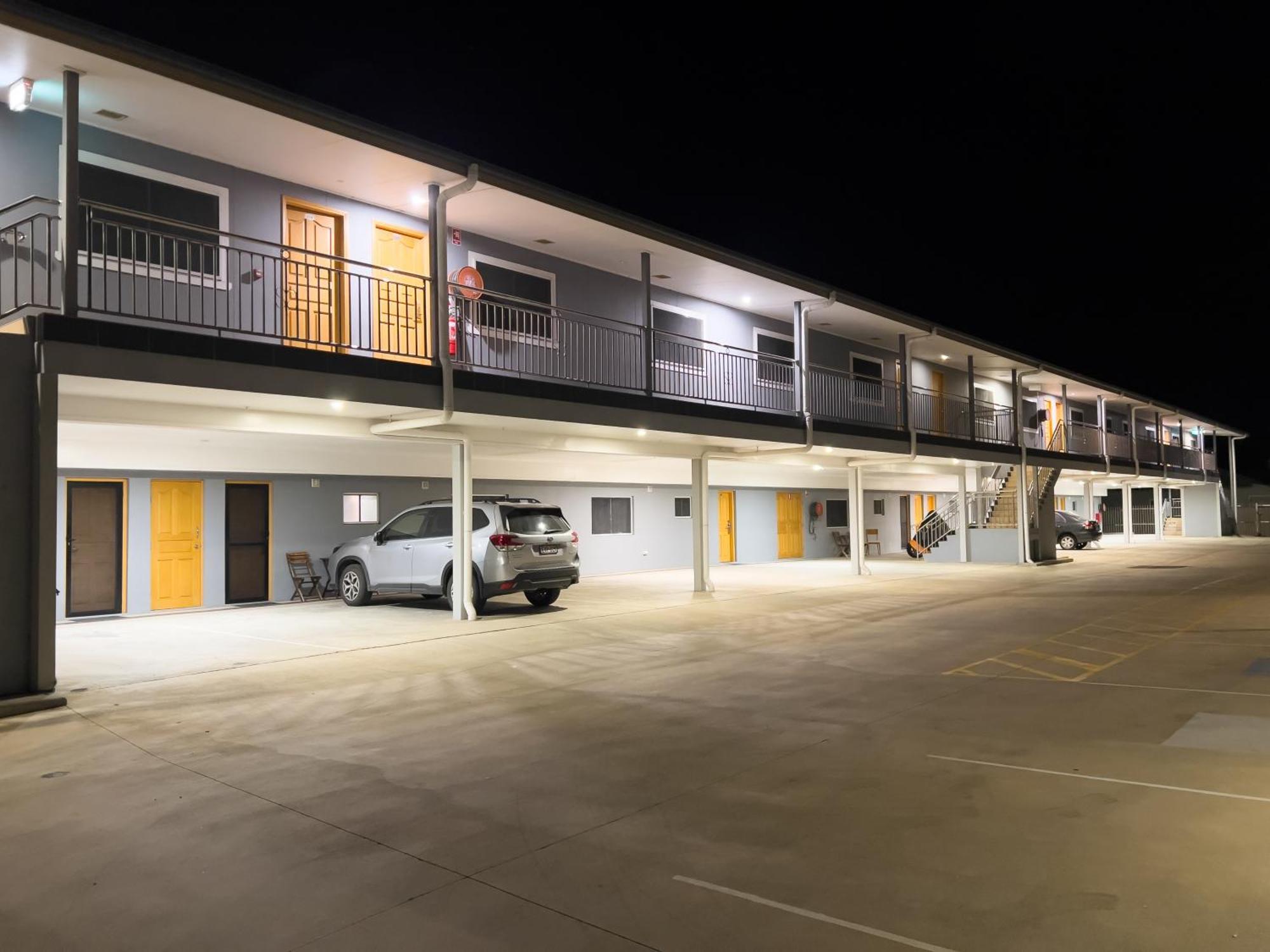 The Phoenix Artesian Spa Resort And Accommodation Moree Exterior photo